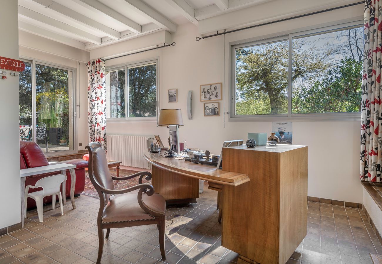 House in Saint-Brevin-les-Pins - Villa with jacuzzi - 15 pers. 350m from the beach 