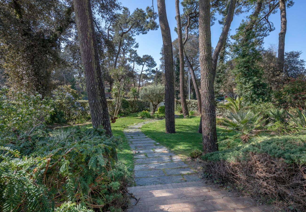 House in Saint-Brevin-les-Pins - Villa with jacuzzi - 15 pers. 350m from the beach 
