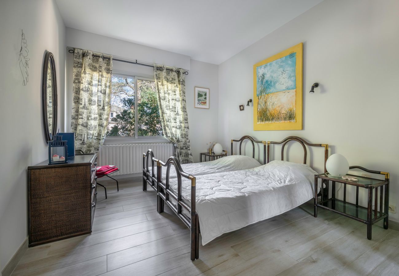 House in Saint-Brevin-les-Pins - Villa with jacuzzi - 15 pers. 350m from the beach 
