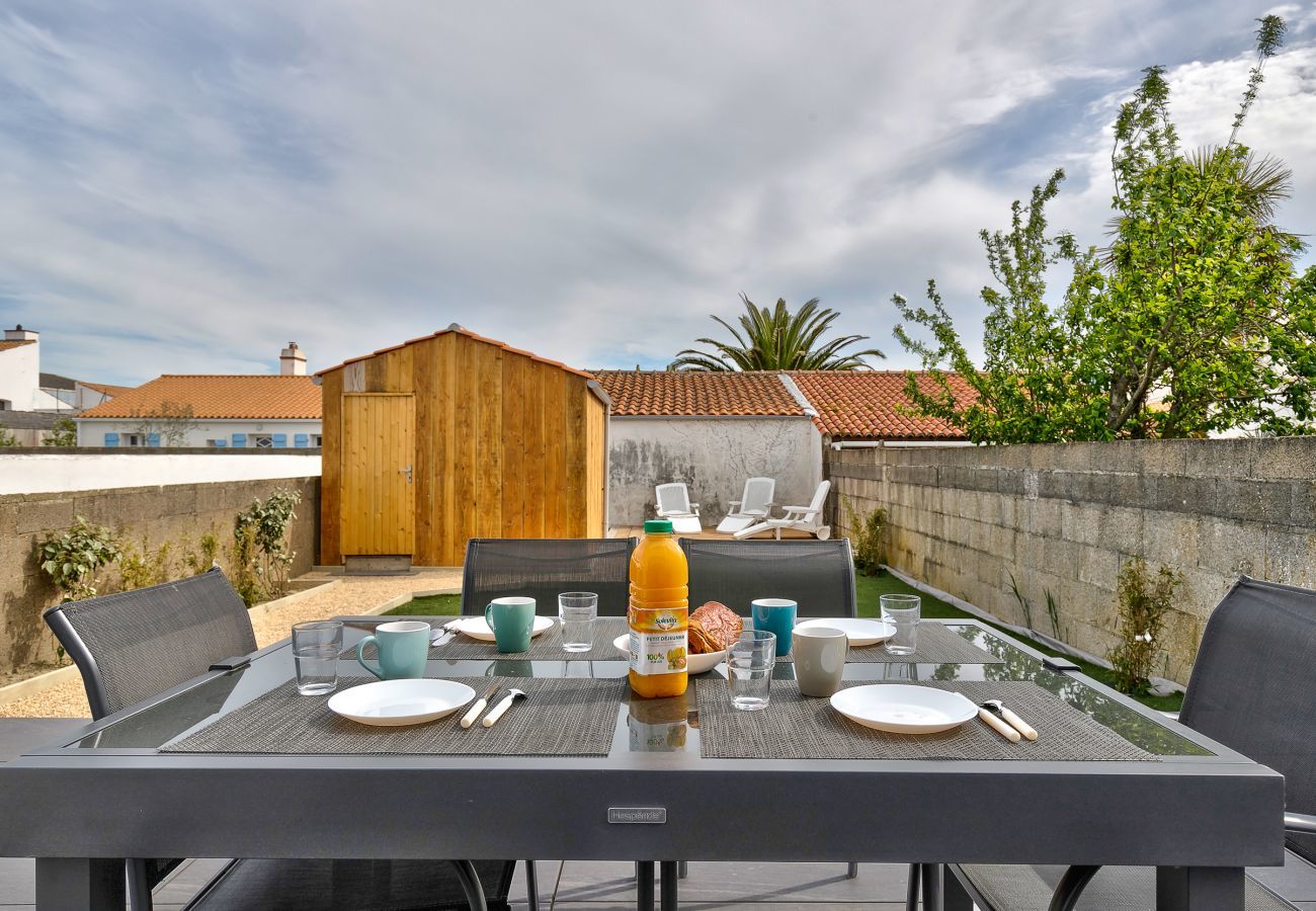 House in La Guérinière - La Guérinière - 650m from the beach - Garden