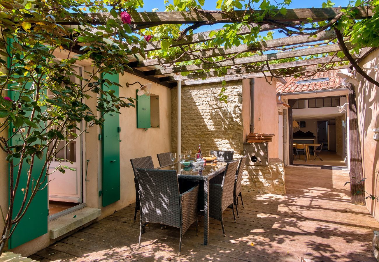 House in Le Bois-Plage-en-Ré - Nice house with shady garden for 11