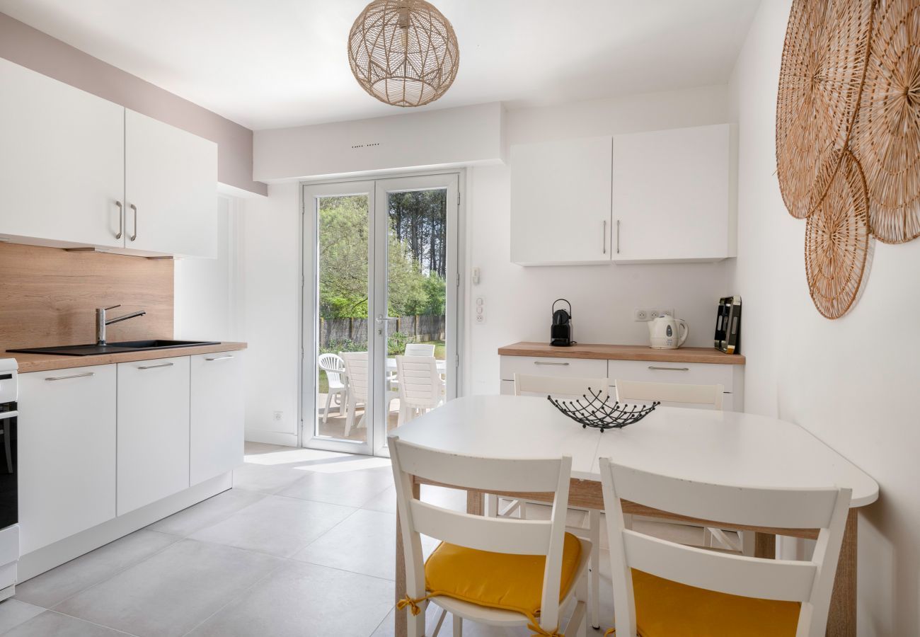 House in La Turballe - Incredible location 110m from the beach