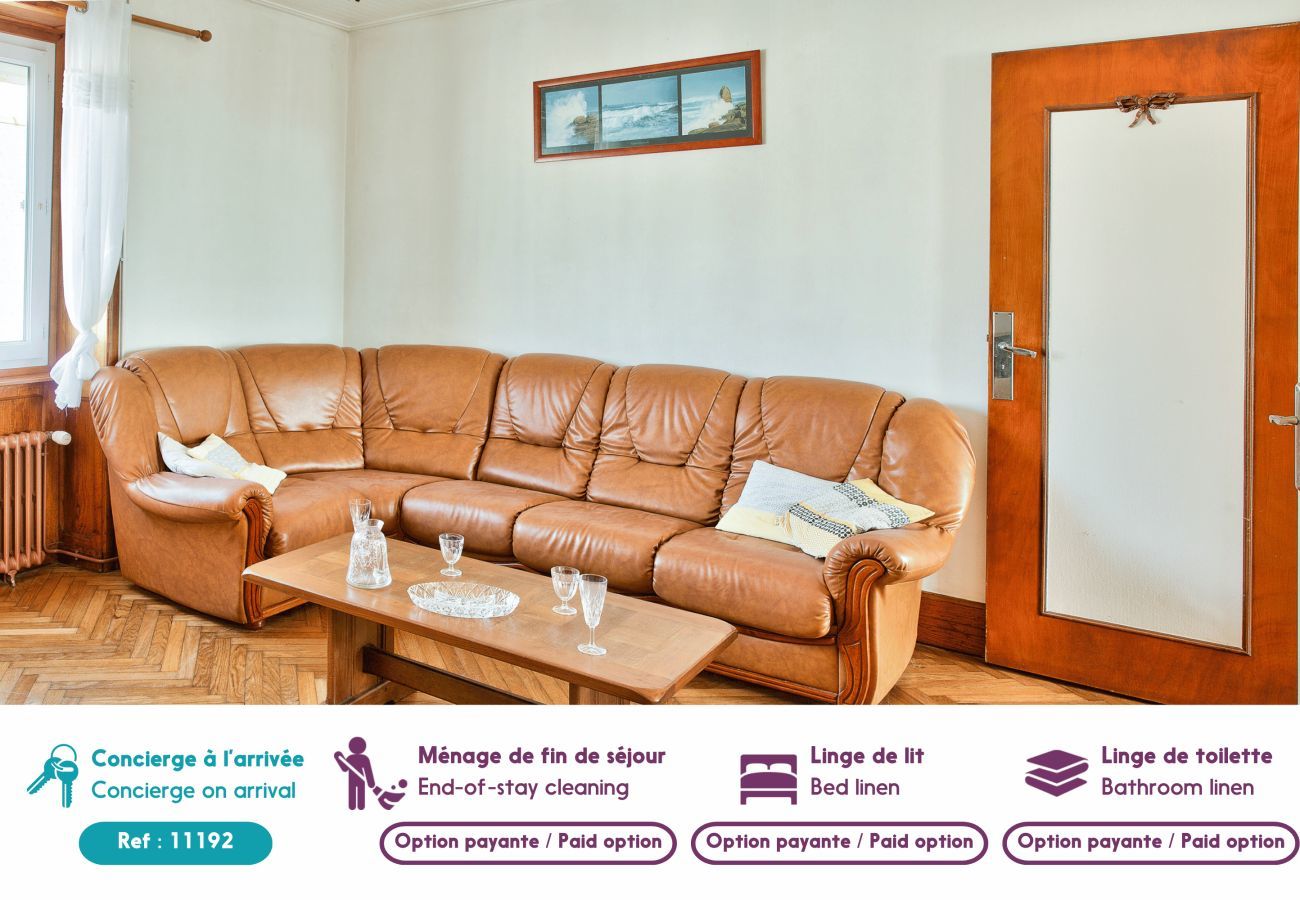 House in Penmarch - House for 8, sea view and swimming pool, Penmarch