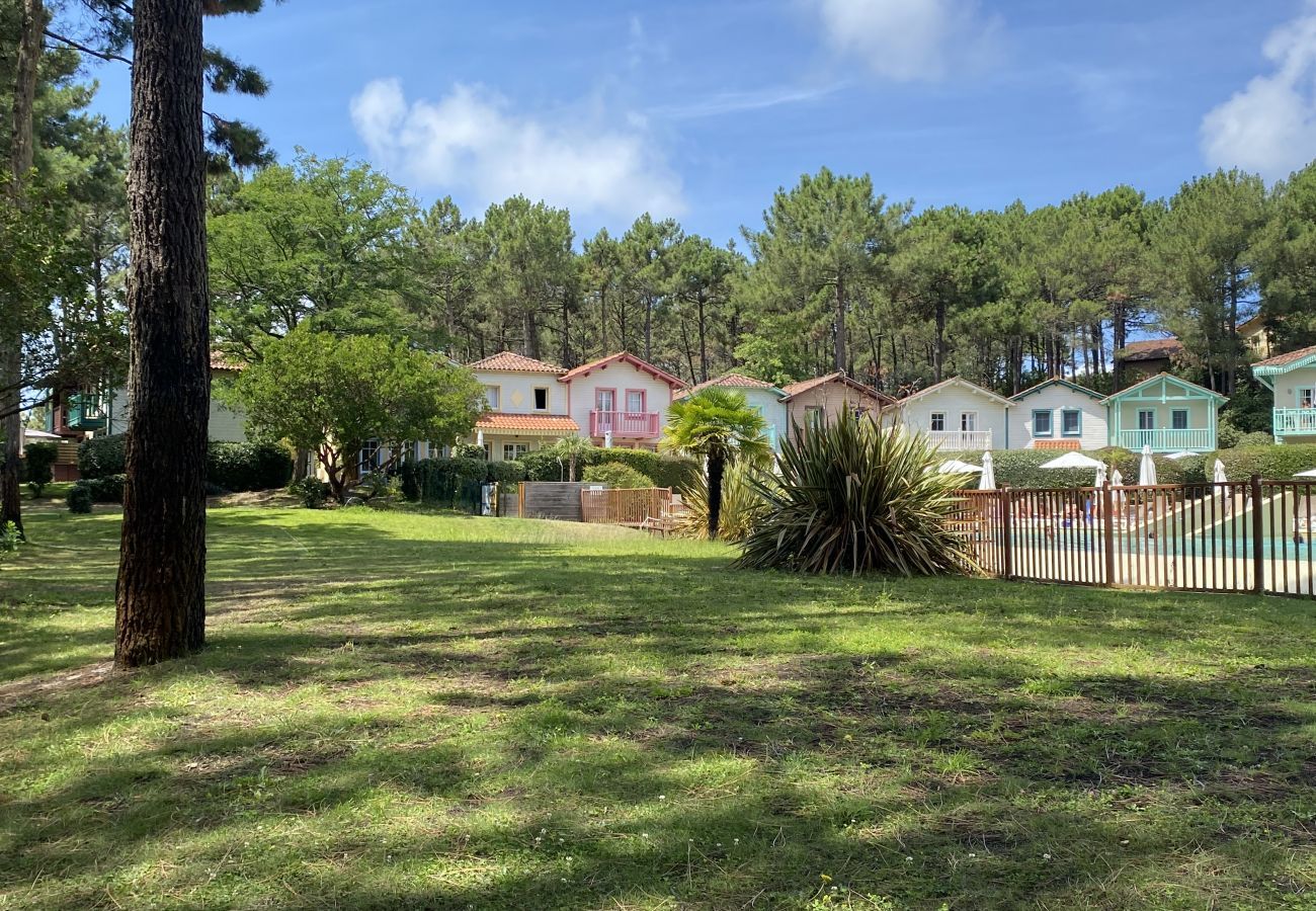 House in Lacanau - Relaxation, swimming, games at Lacanau Ocean