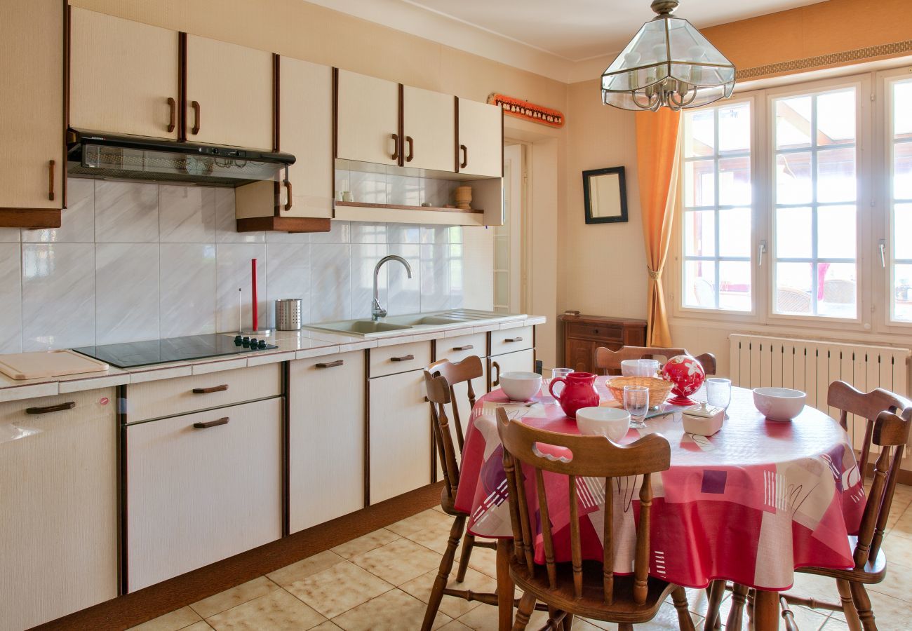 House in Plomeur - House with swimming pool for 5 persons