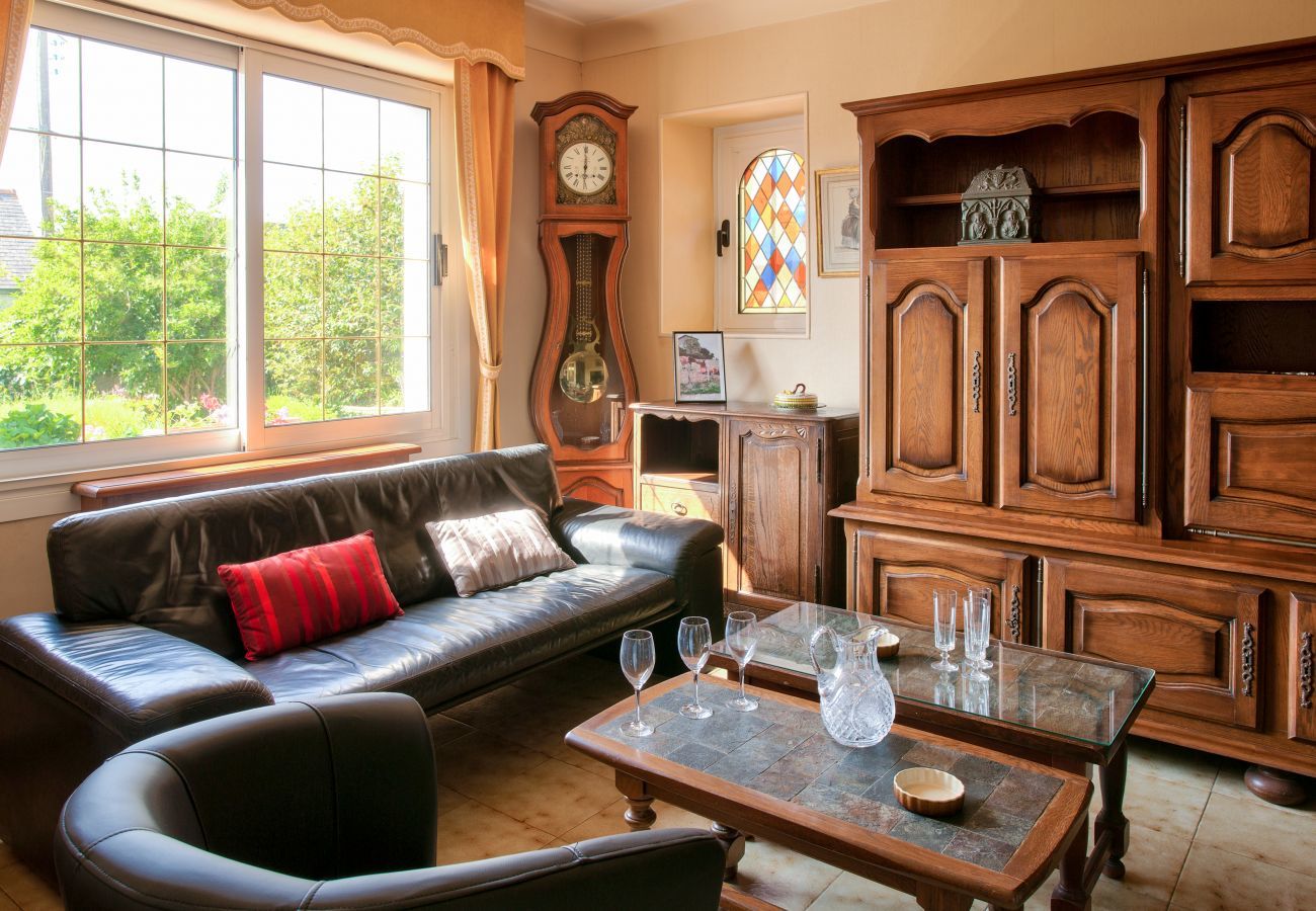 House in Plomeur - House with swimming pool for 5 persons
