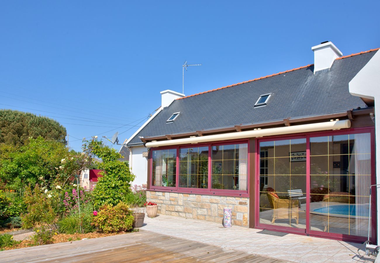 House in Plomeur - House with swimming pool for 5 persons