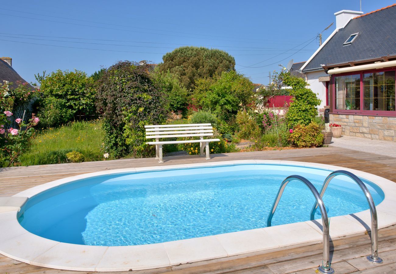 House in Plomeur - House with swimming pool for 5 persons