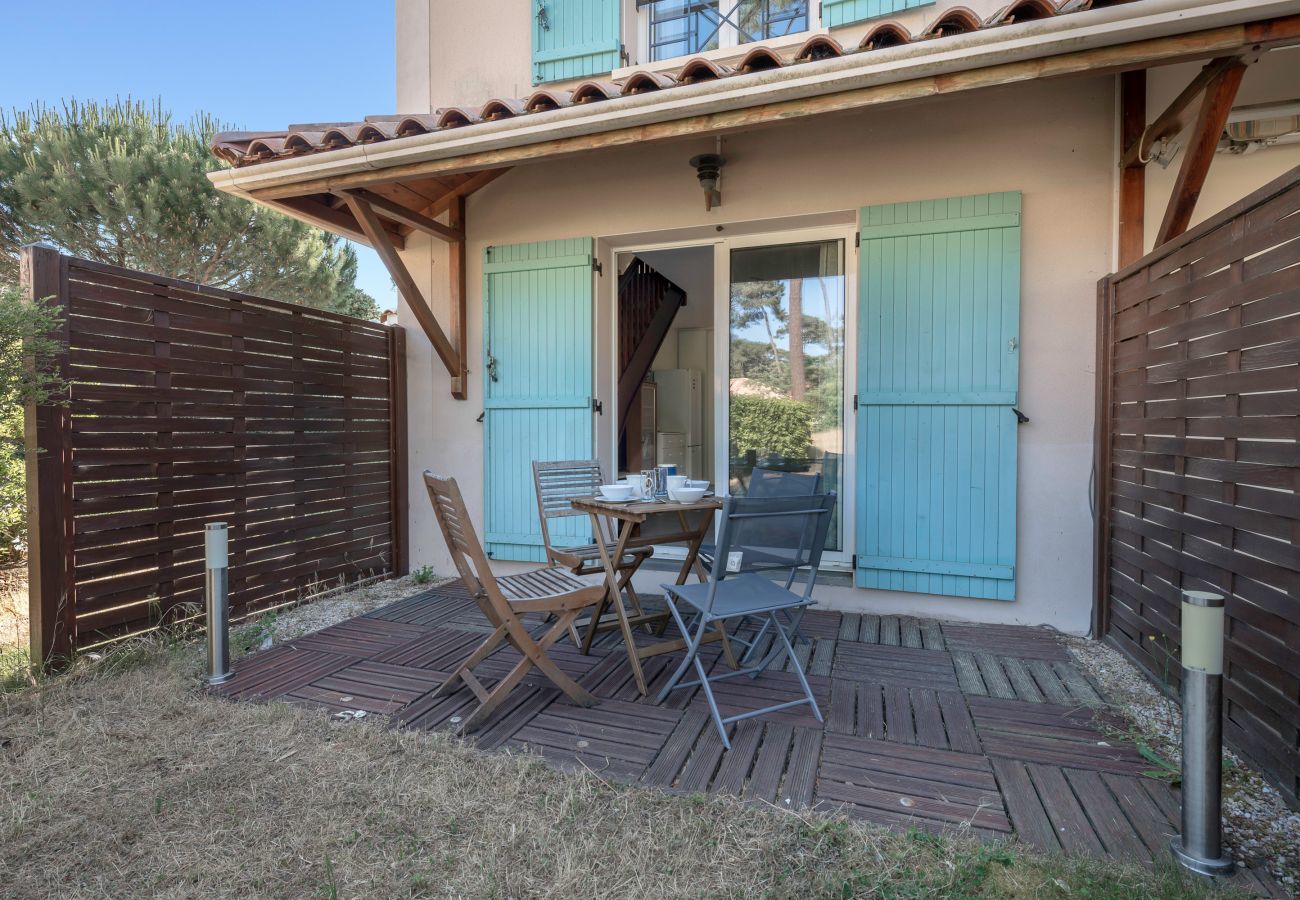 Terraced House in Saint-Brevin-les-Pins - Housse for 4,  500m at  the beach 