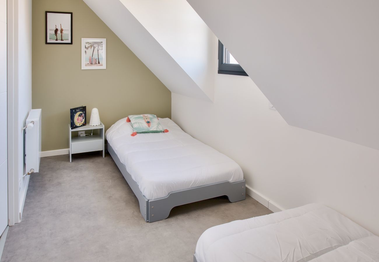House in Penmarch - Modern house for 6 - 500m from Pors Corn beach