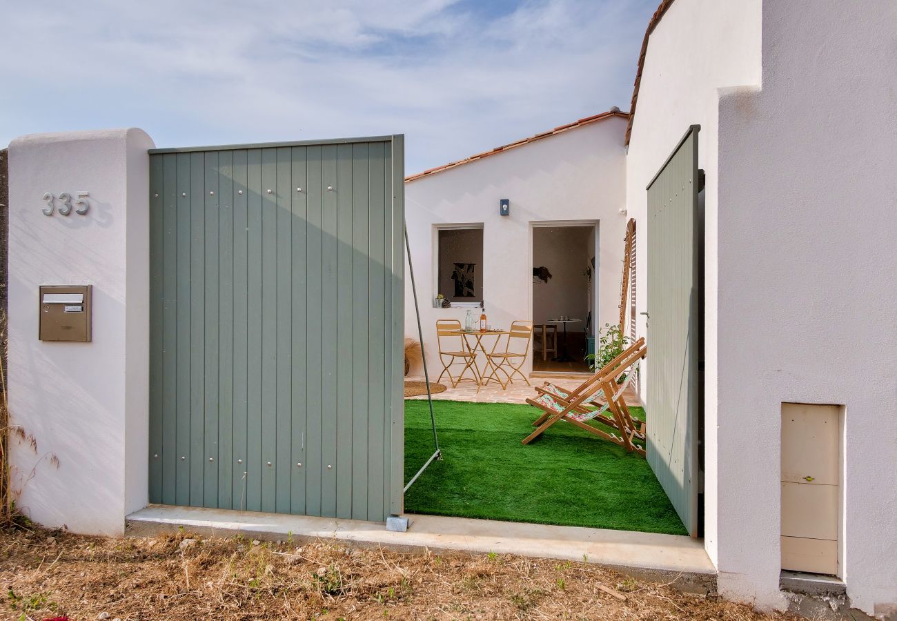 Studio in Rivedoux-Plage - Studio with terrace 250 meters from the port