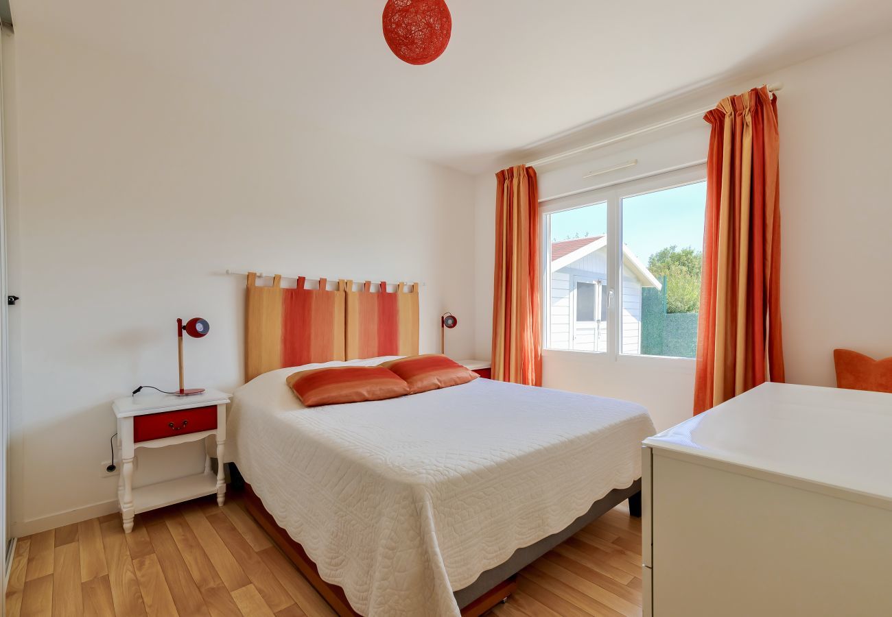 House in Le Fenouiller - Le Fenouiller, Spacious house for 6, swimming pool