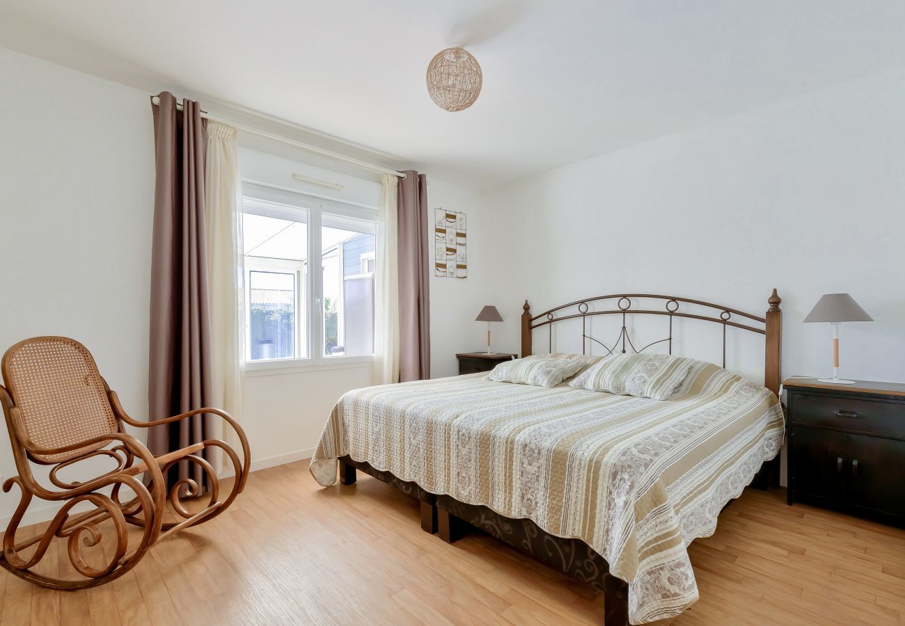 House in Le Fenouiller - Le Fenouiller, Spacious house for 6, swimming pool