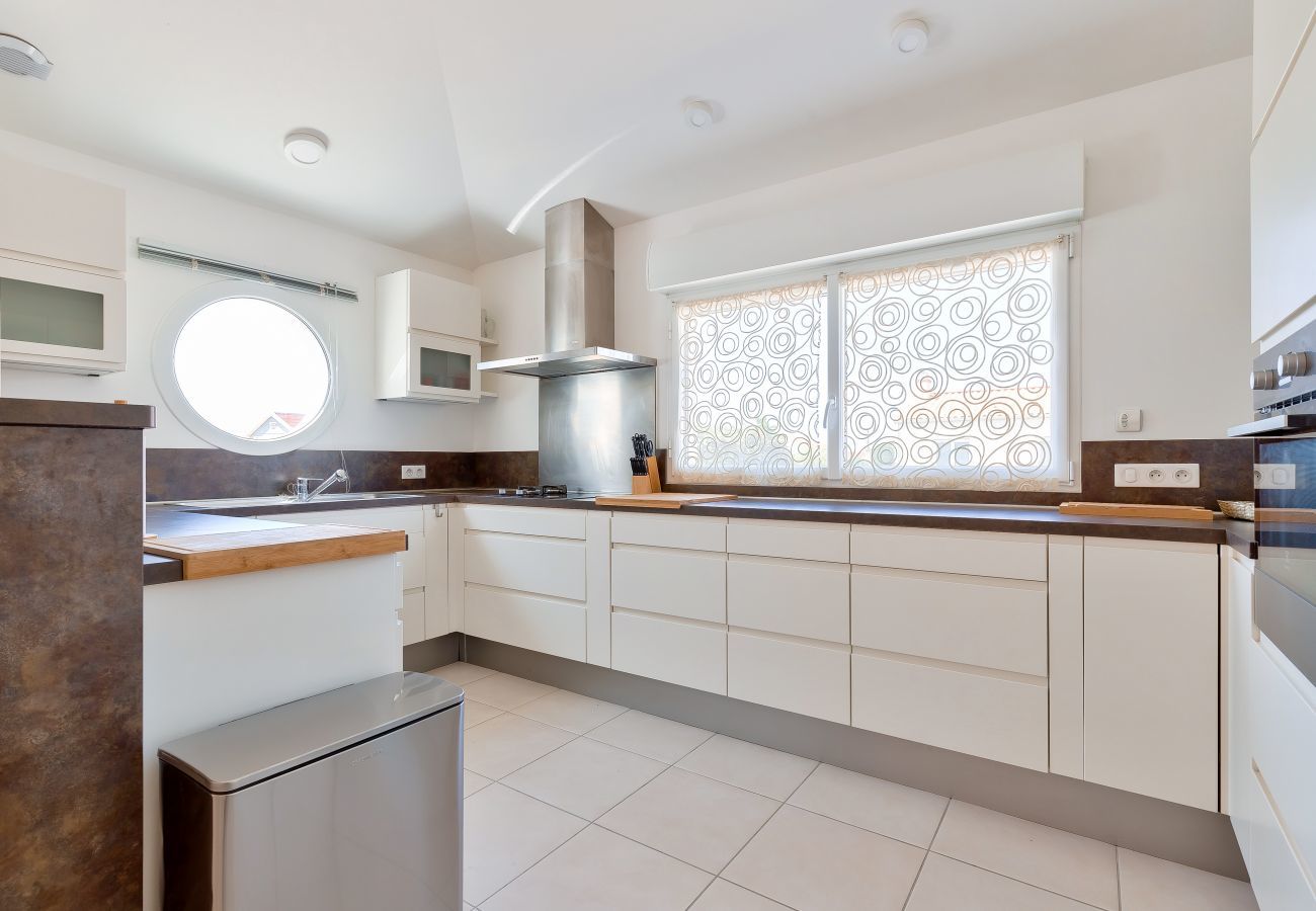 House in Le Fenouiller - Le Fenouiller, Spacious house for 6, swimming pool