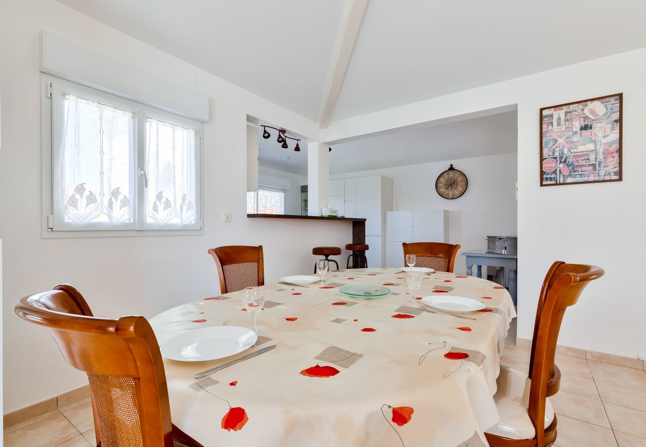 House in Le Fenouiller - Le Fenouiller, Spacious house for 6, swimming pool