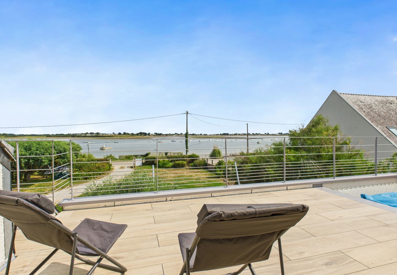 House in Le Tour-du-Parc - Stunning Sea View – 10 Adults, 4 Children