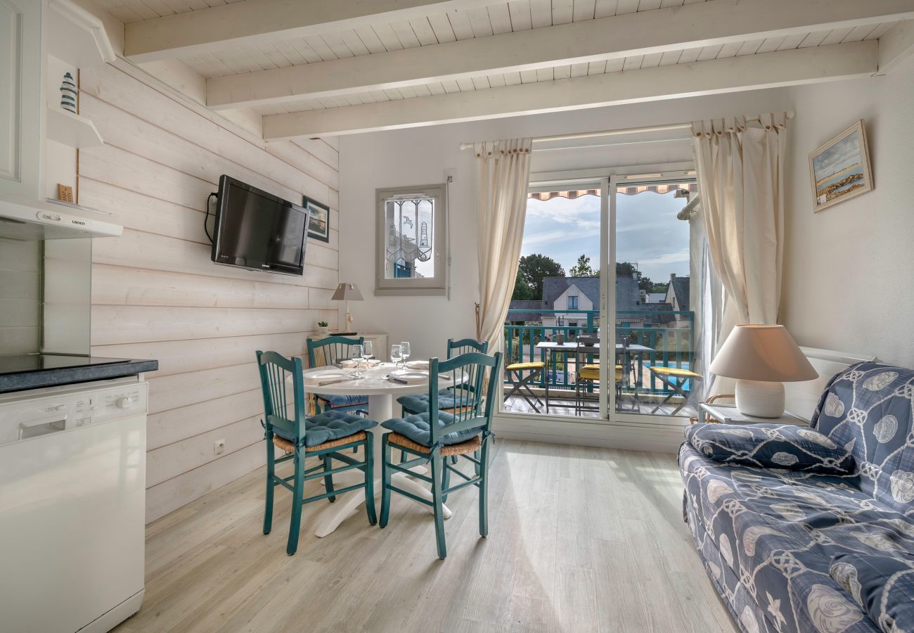 Apartment in Batz-sur-Mer - Apartment in residence with swimming pool