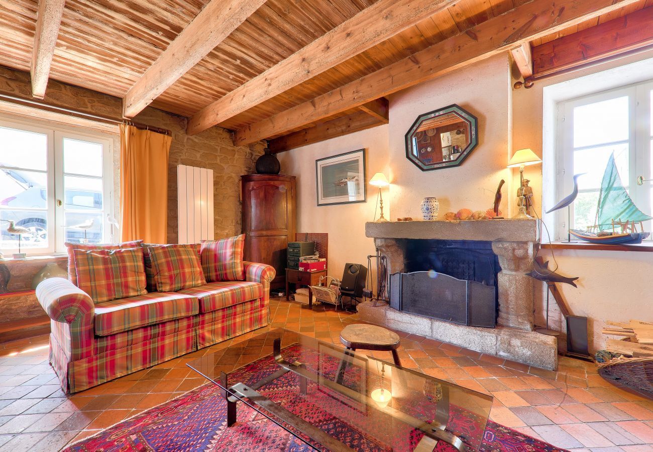House in Le Bono - 20m from Le Bono harbor, charming house for 6