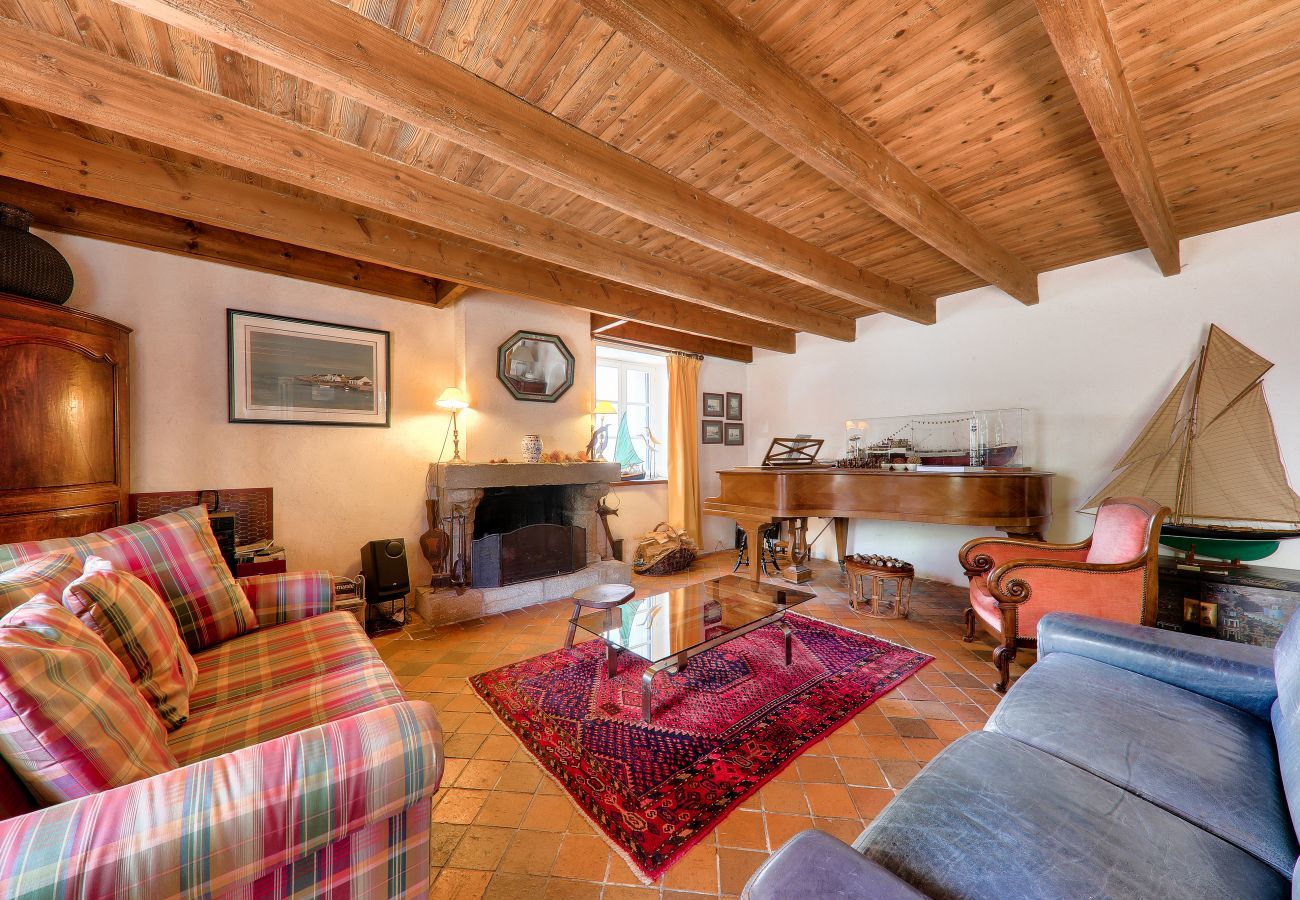 House in Le Bono - 20m from Le Bono harbor, charming house for 6
