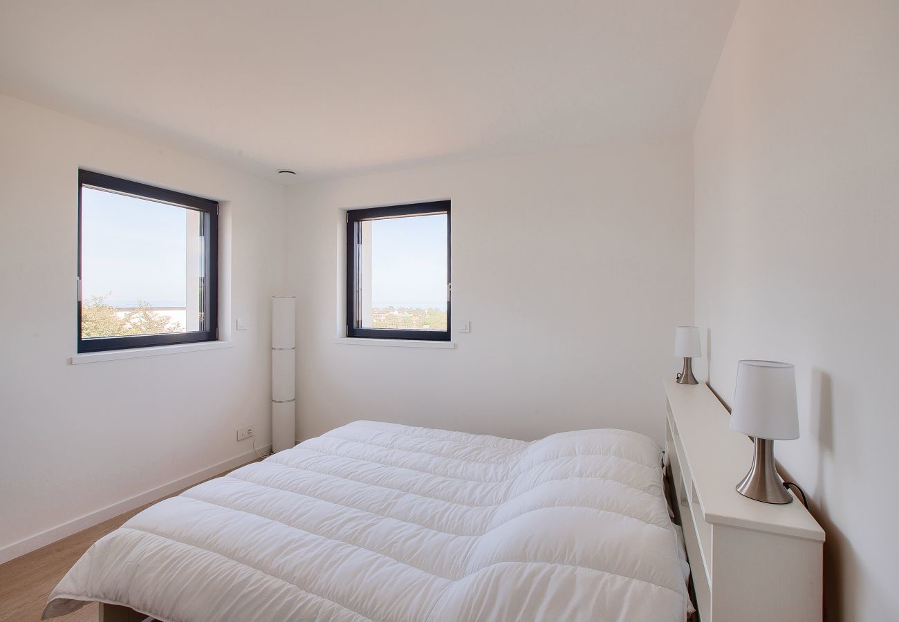 House in Pléneuf-Val-André - New villa with pool and sea view, for 9