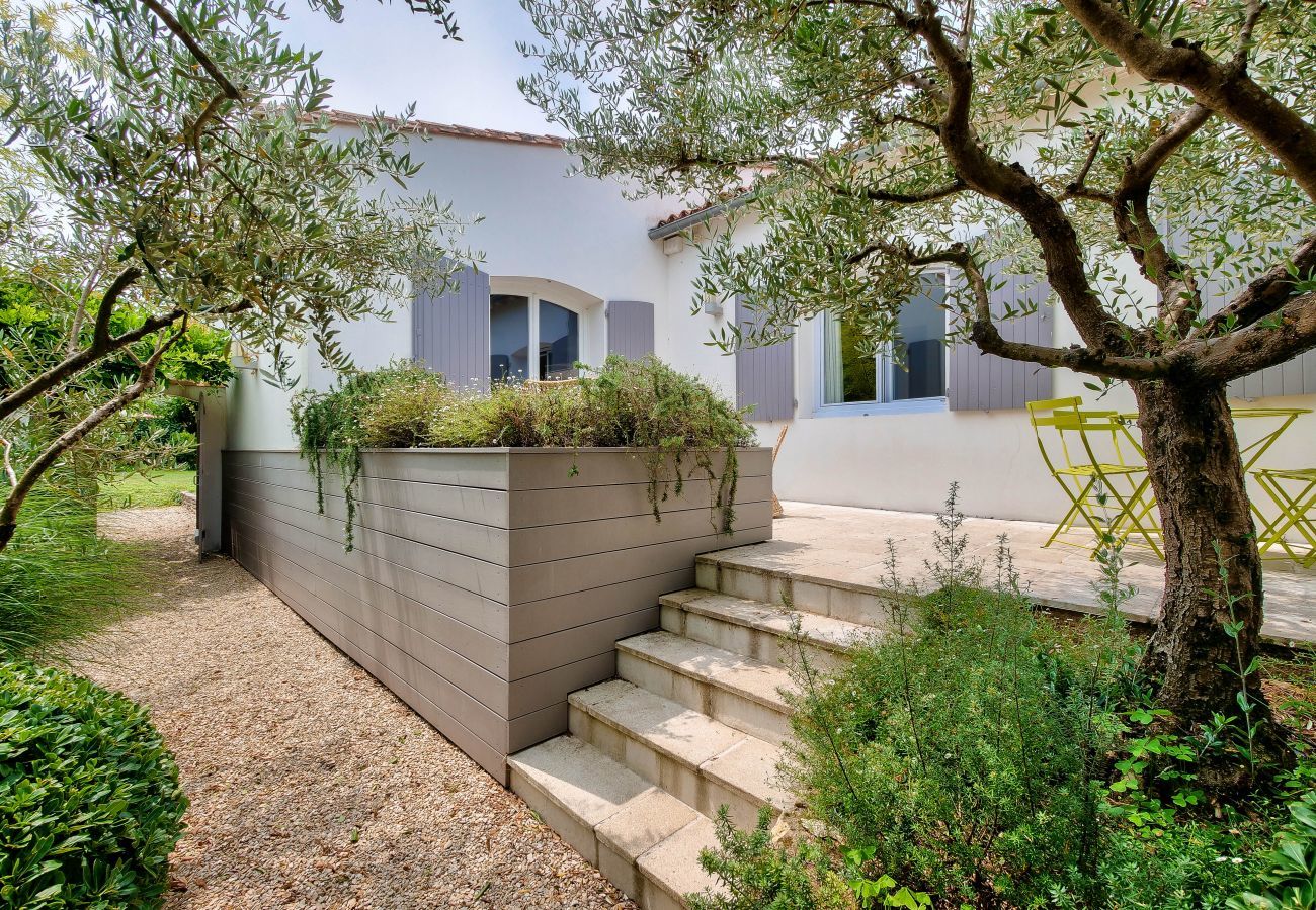 House in La Flotte - La Flotte - 10 People - 800m town centre