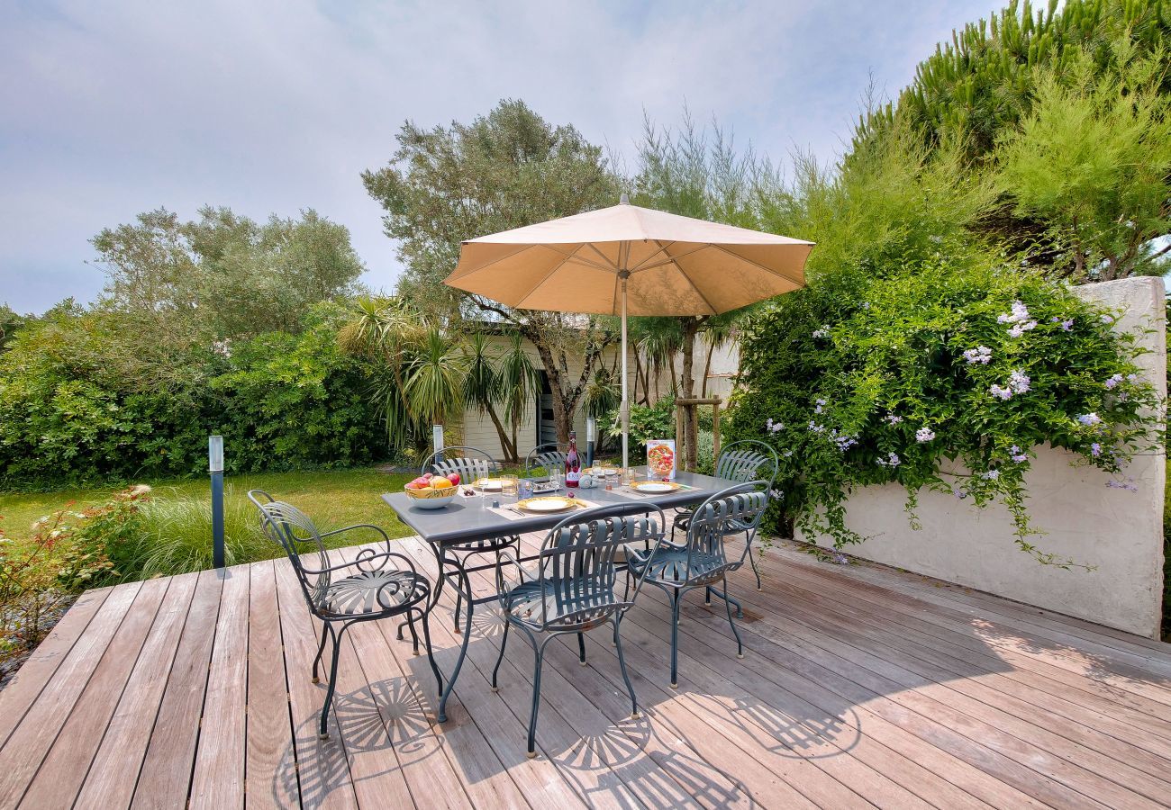 House in La Flotte - La Flotte - 10 People - 800m town centre
