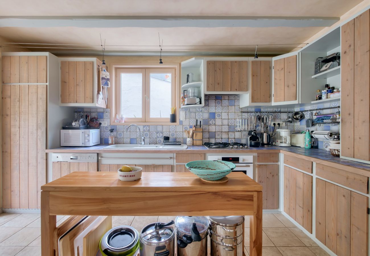 House in La Flotte - La Flotte - 10 People - 800m town centre