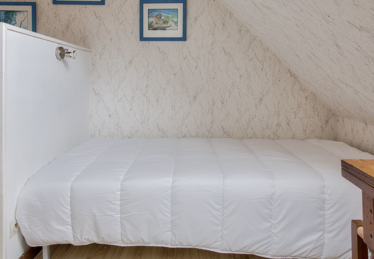 House in Plogastel-Saint-Germain - Breton penty for 4 in Plougastel St Germain