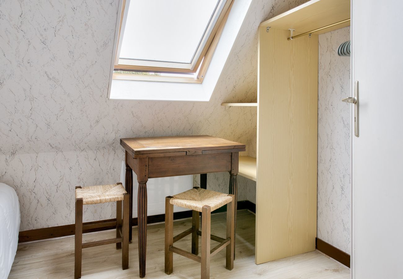 House in Plogastel-Saint-Germain - Breton penty for 4 in Plougastel St Germain