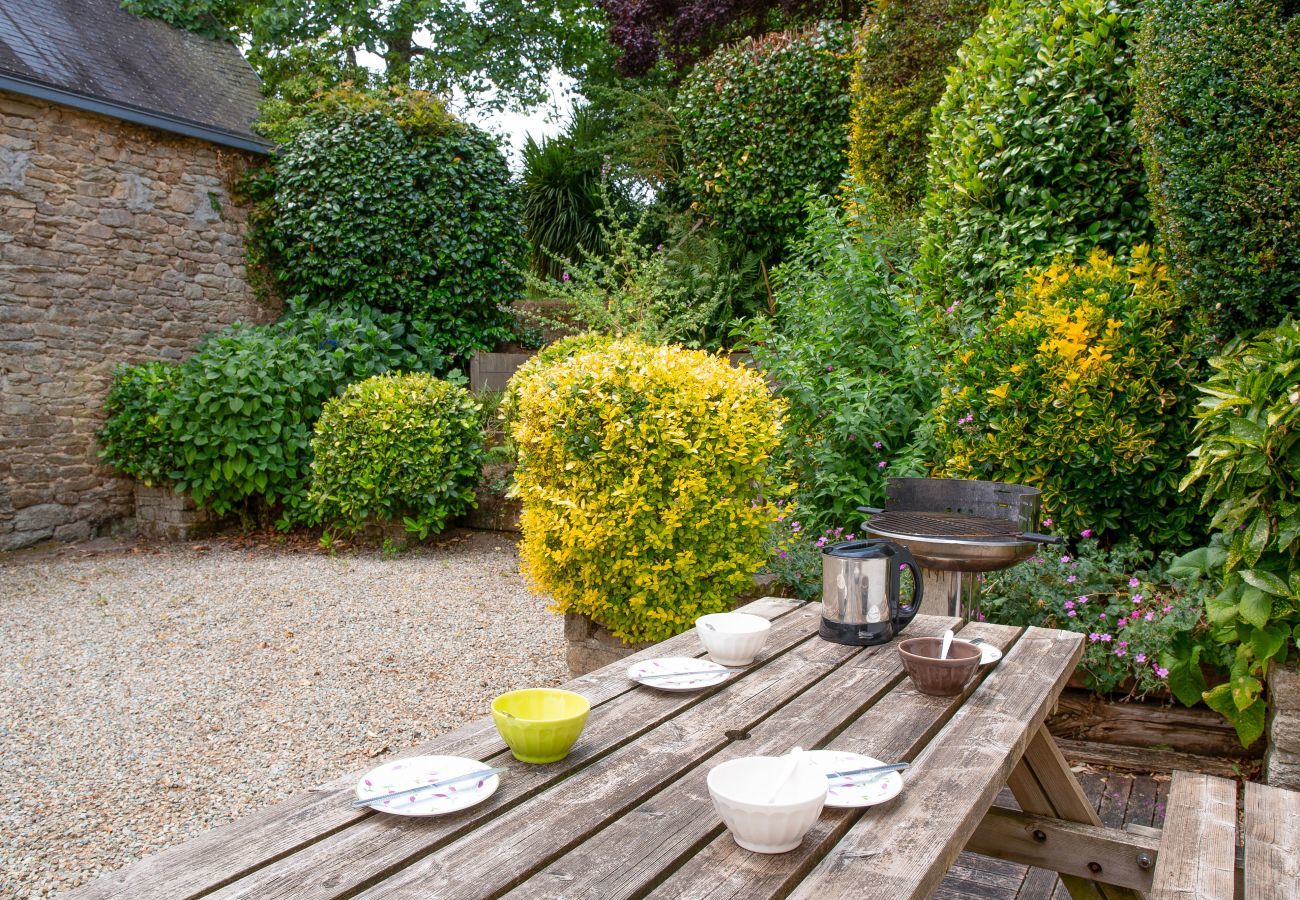 House in Plogastel-Saint-Germain - Breton penty for 4 in Plougastel St Germain