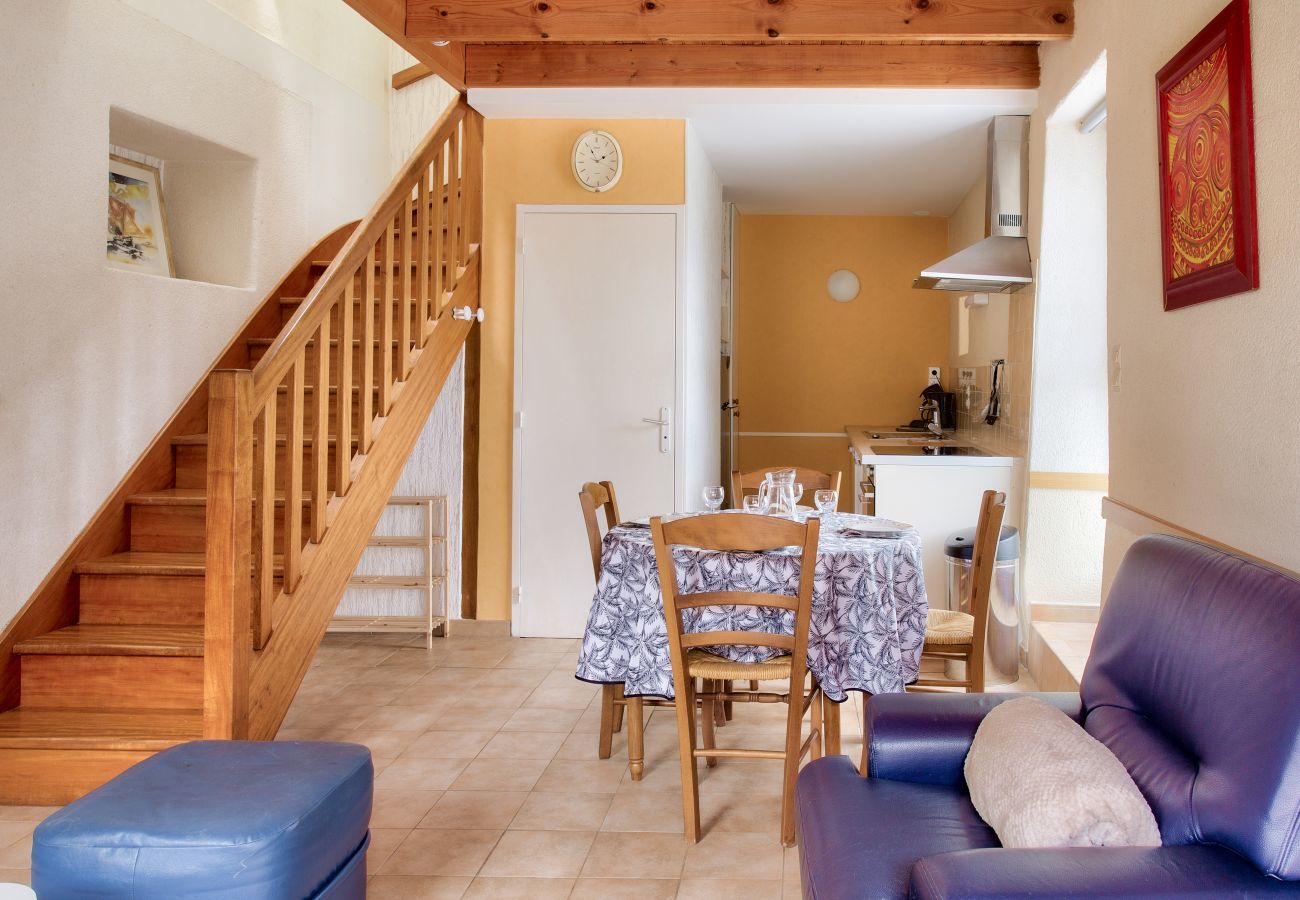 House in Plogastel-Saint-Germain - Breton penty for 4 in Plougastel St Germain