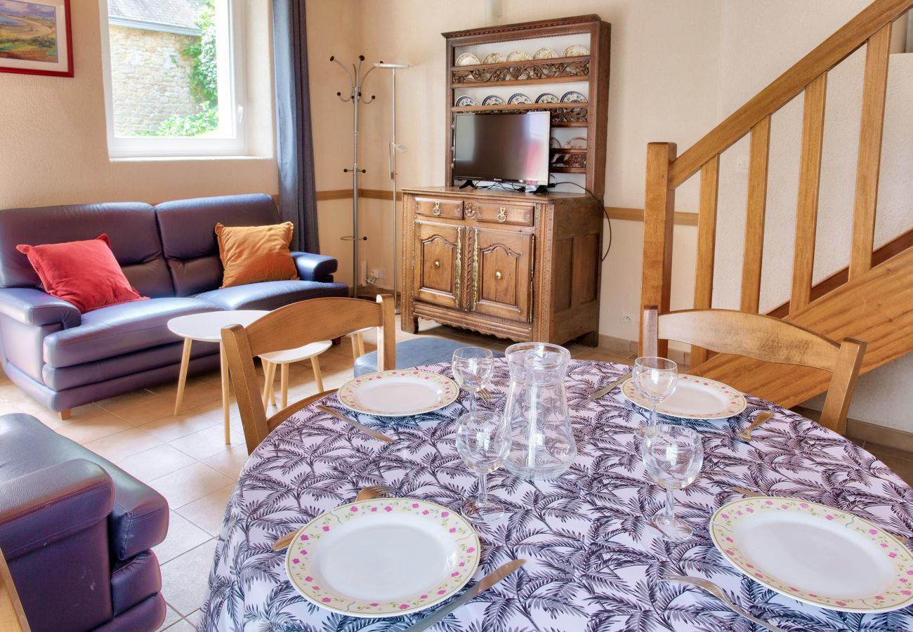 House in Plogastel-Saint-Germain - Breton penty for 4 in Plougastel St Germain