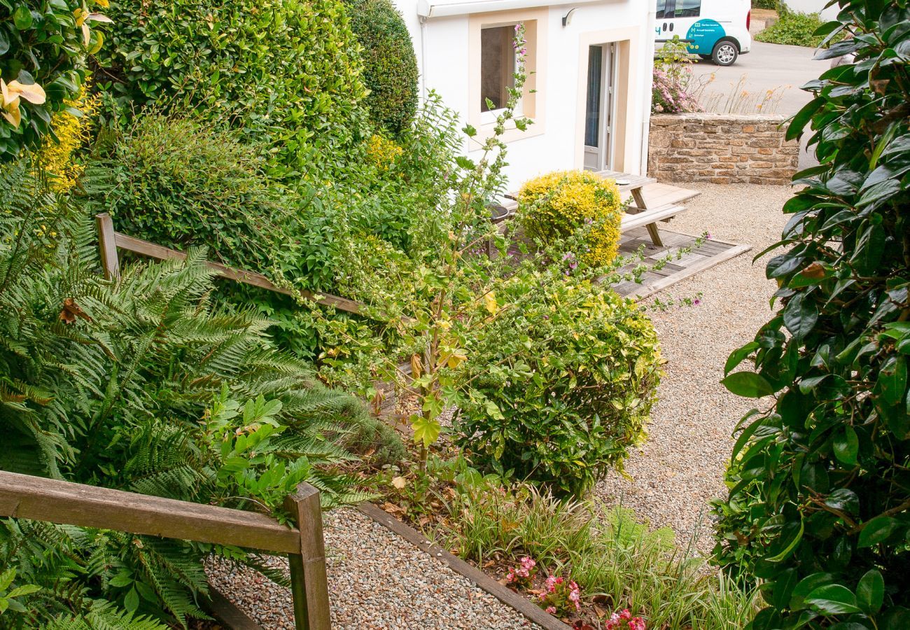 House in Plogastel-Saint-Germain - Breton penty for 4 in Plougastel St Germain