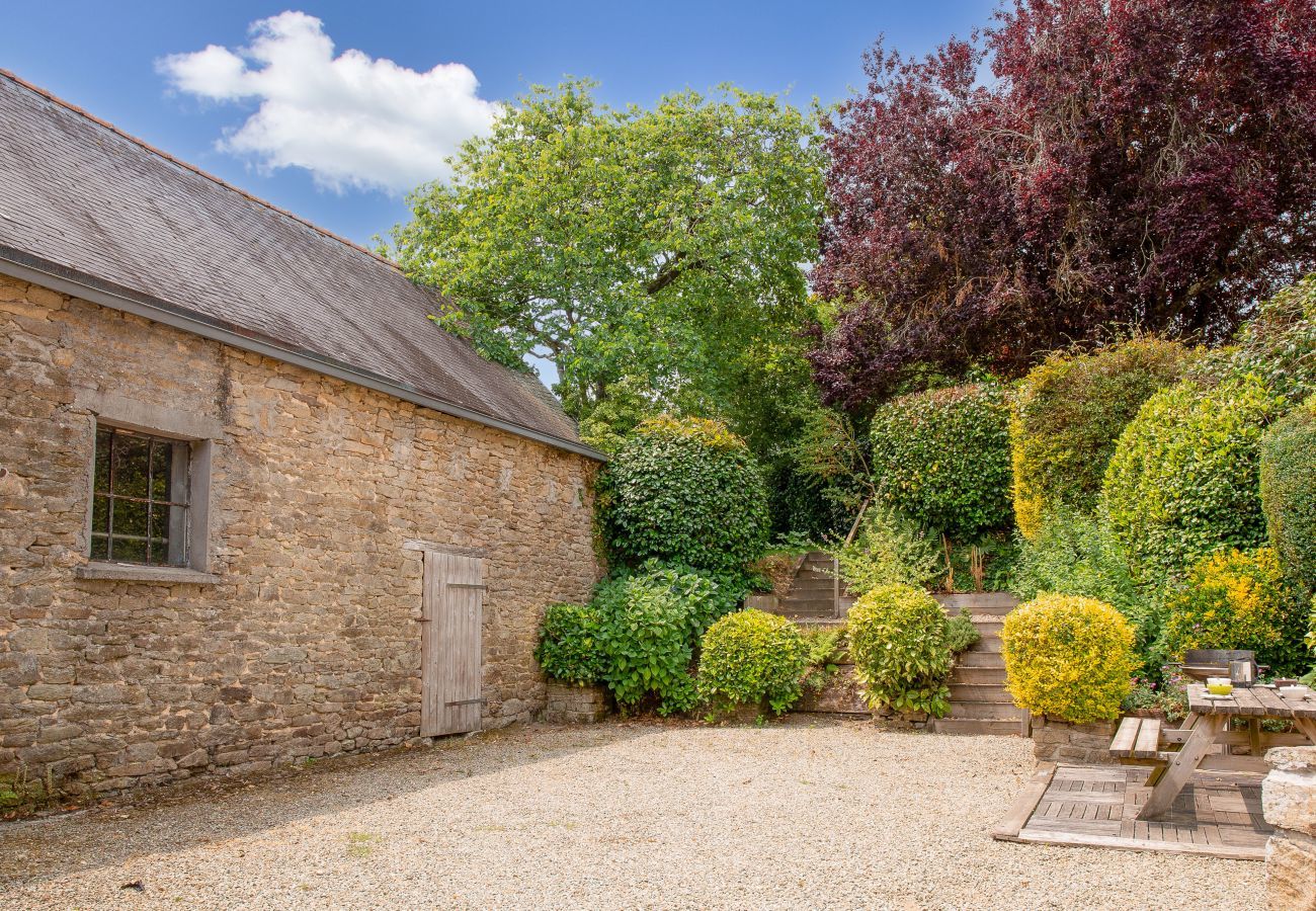 House in Plogastel-Saint-Germain - Breton penty for 4 in Plougastel St Germain