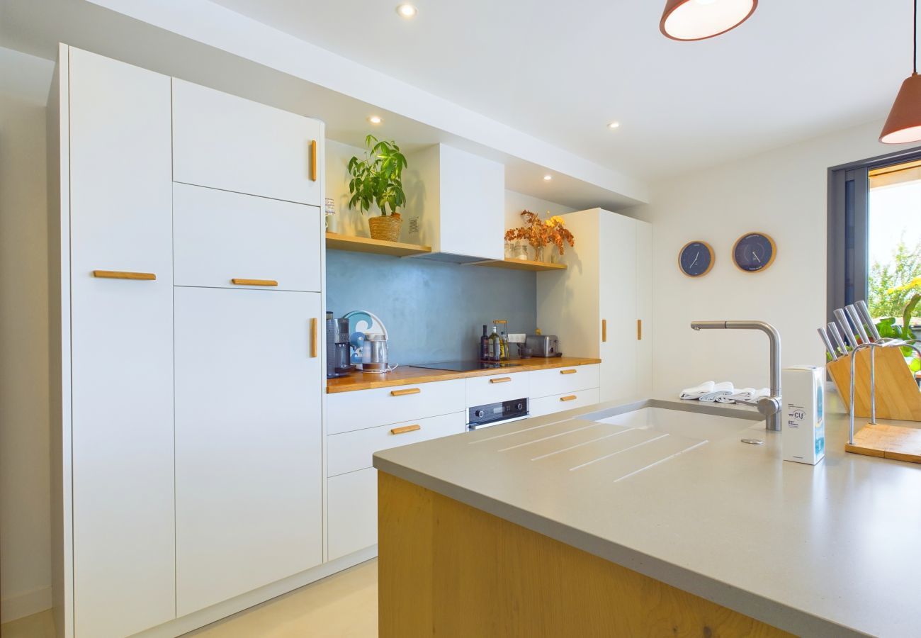 House in Rivedoux-Plage - Architect-designed villa with heated pool and garden