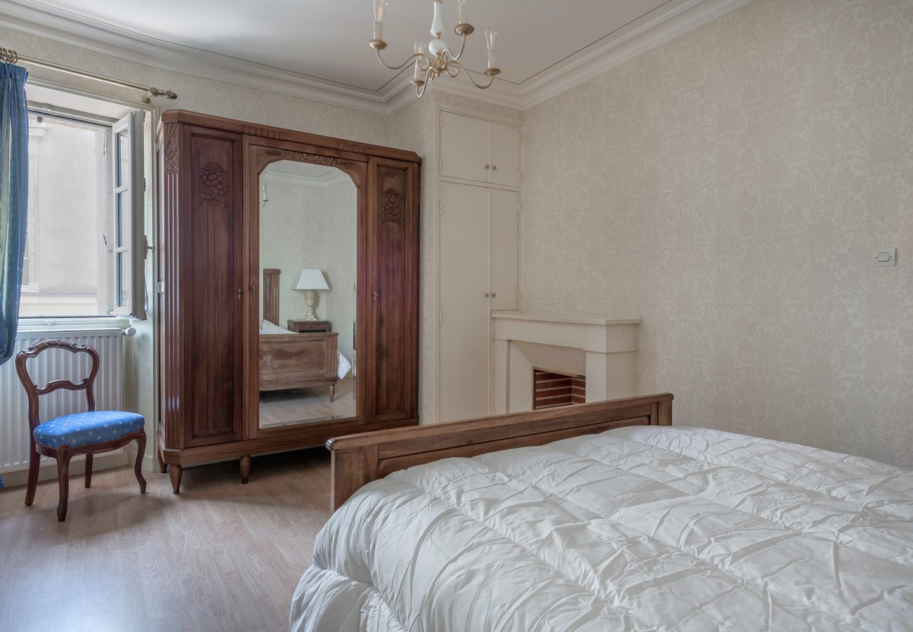 Terraced House in Pornic - Townhouse for 7 in the upper town of Pornic