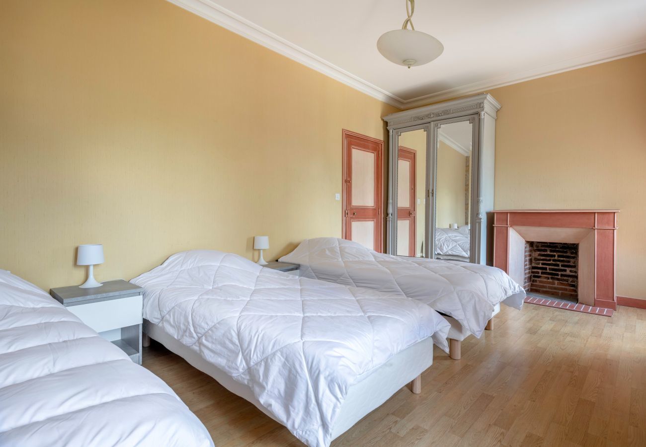 Terraced House in Pornic - Townhouse for 7 in the upper town of Pornic