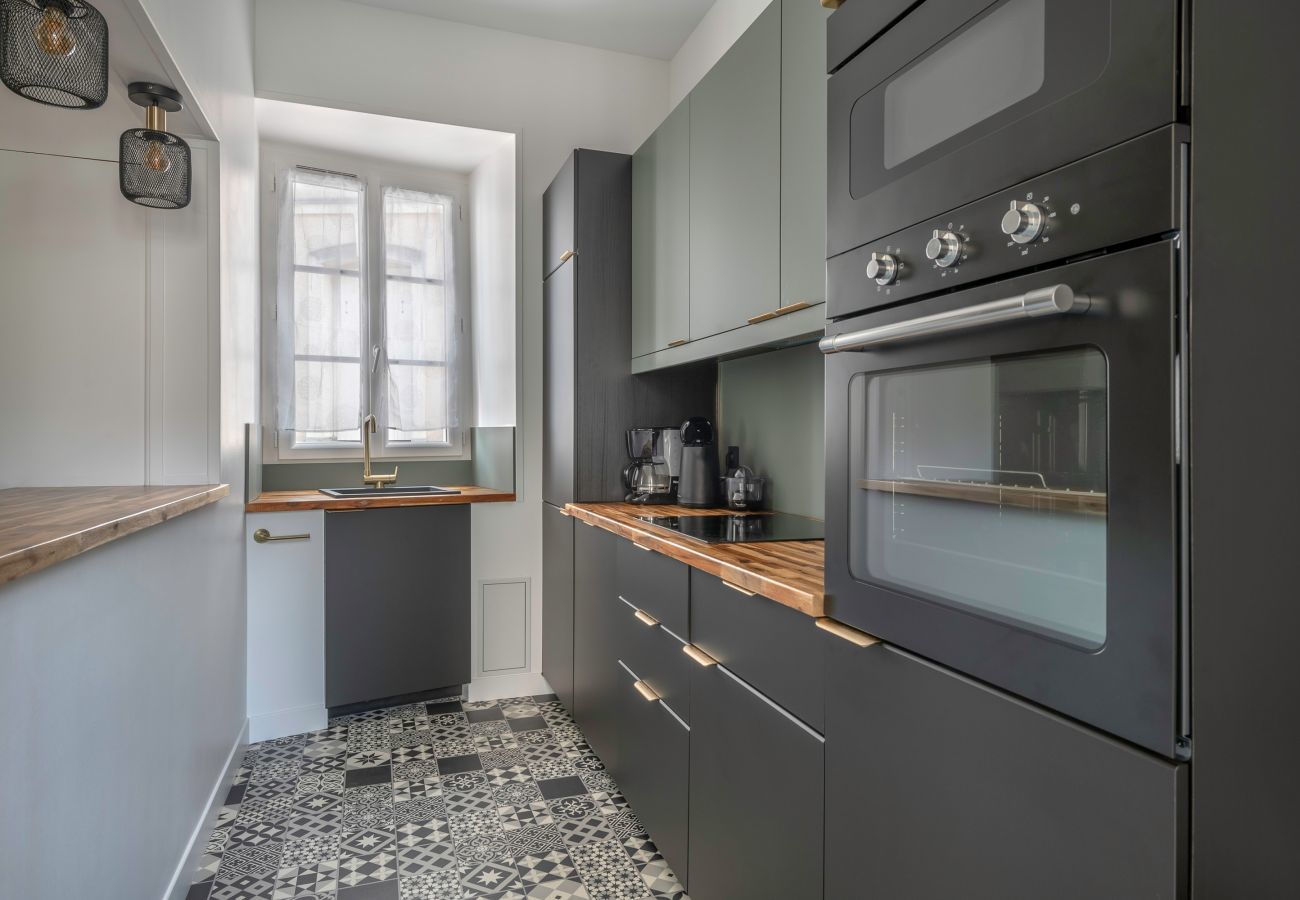 Terraced House in Pornic - Townhouse for 7 in the upper town of Pornic