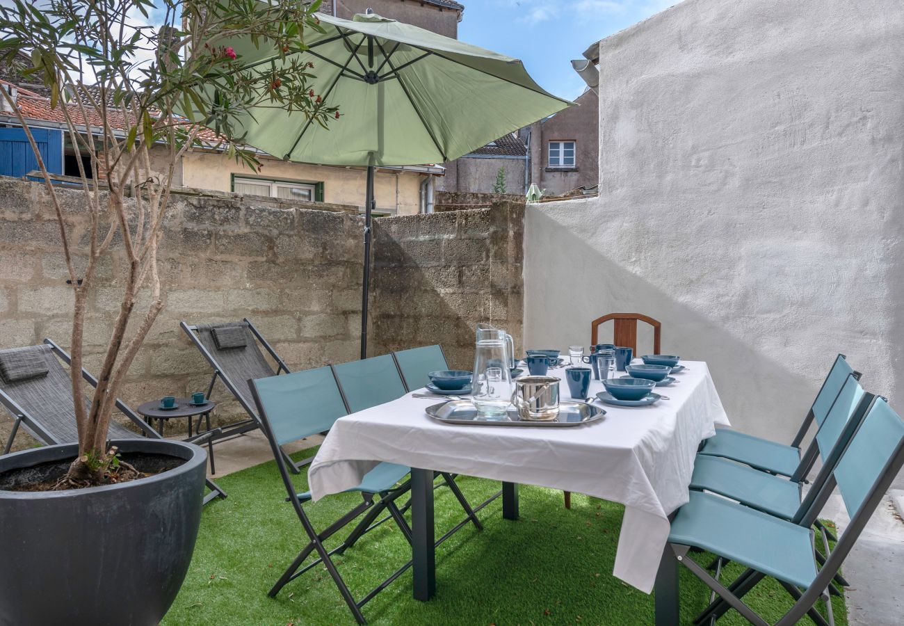Terraced House in Pornic - Townhouse for 7 in the upper town of Pornic