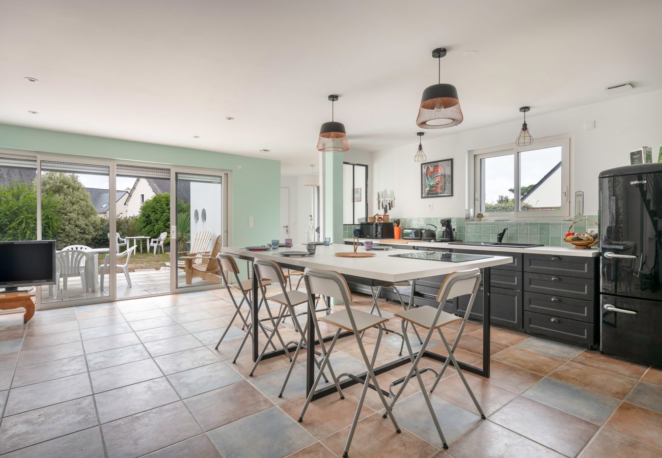 House in Sarzeau - House for 6 - Heated pool - 700m from the beach