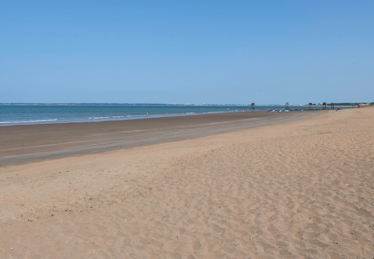 House in Saint-Michel-Chef-Chef - House with a pool at 200m from the beach