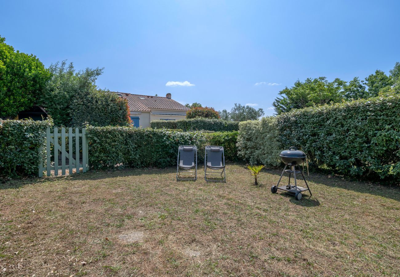 House in Saint-Michel-Chef-Chef - House with a pool at 200m from the beach