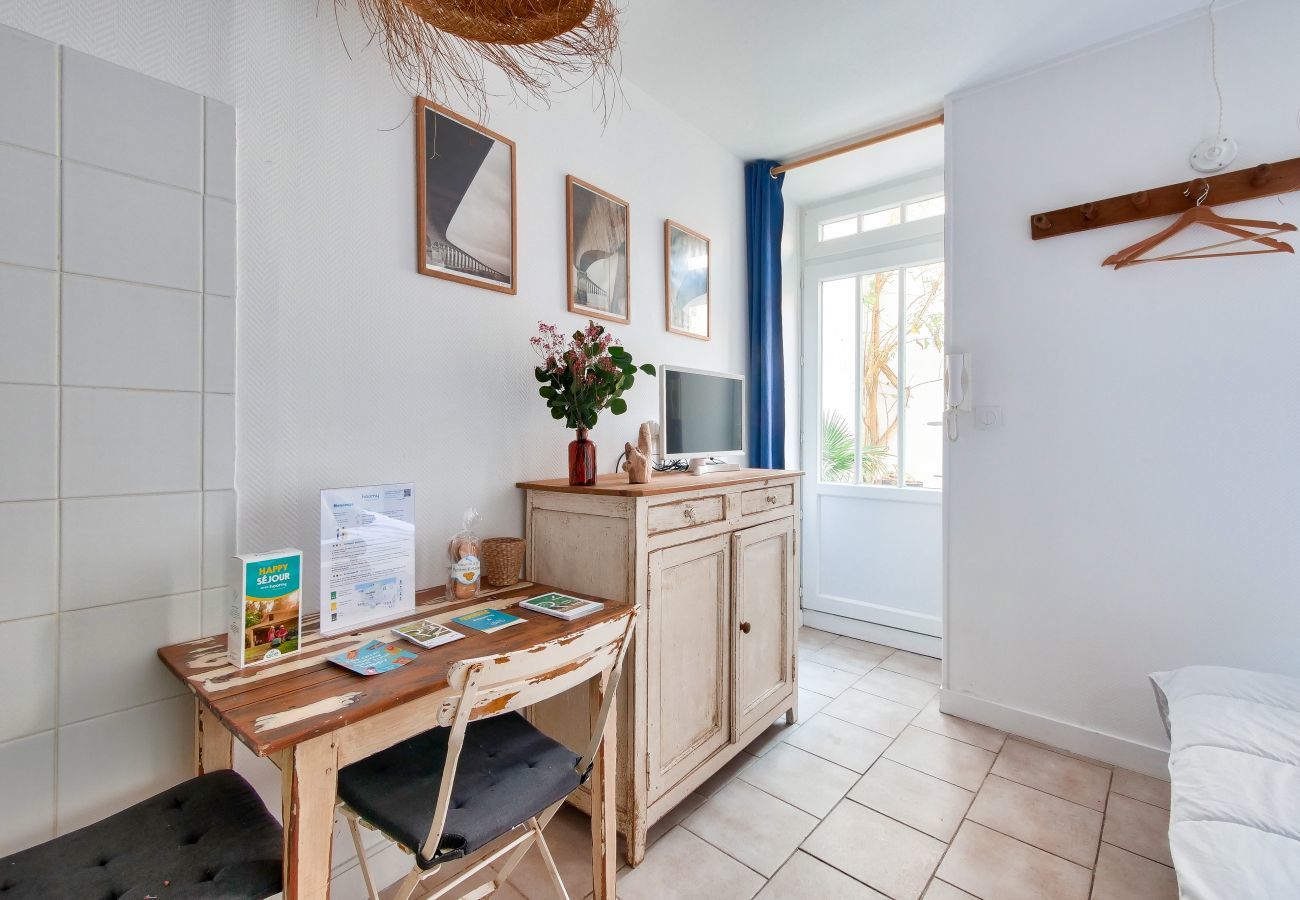 Studio in Saint-Martin-de-Ré - La Suite 24 - Port St-Martin-de-Ré- Studio terrace