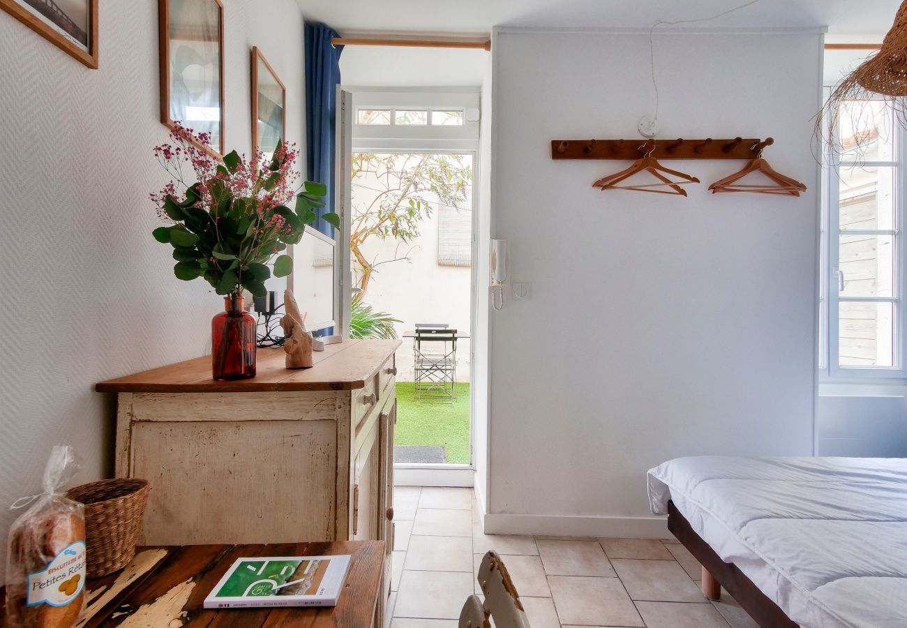 Studio in Saint-Martin-de-Ré - La Suite 24 - Port St-Martin-de-Ré- Studio terrace