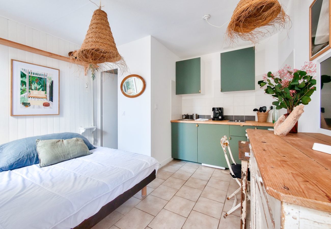 Studio in Saint-Martin-de-Ré - La Suite 24 - Port St-Martin-de-Ré- Studio terrace