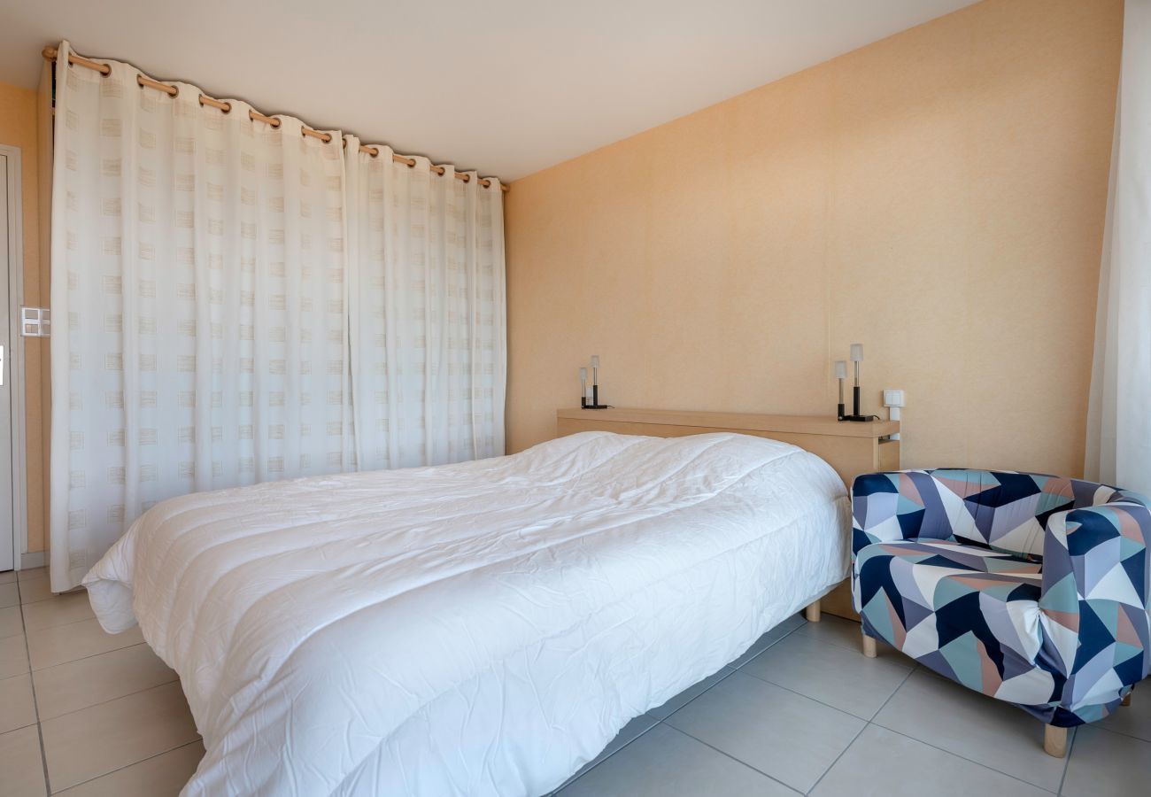 Apartment in Saint-Brevin-les-Pins - Facing the sea, apartment for 4 in Saint Brévin