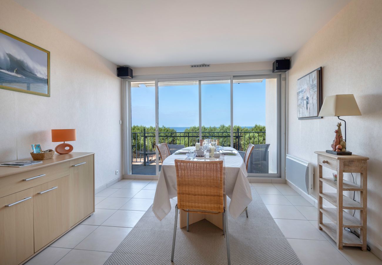 Apartment in Saint-Brevin-les-Pins - Facing the sea, apartment for 4 in Saint Brévin