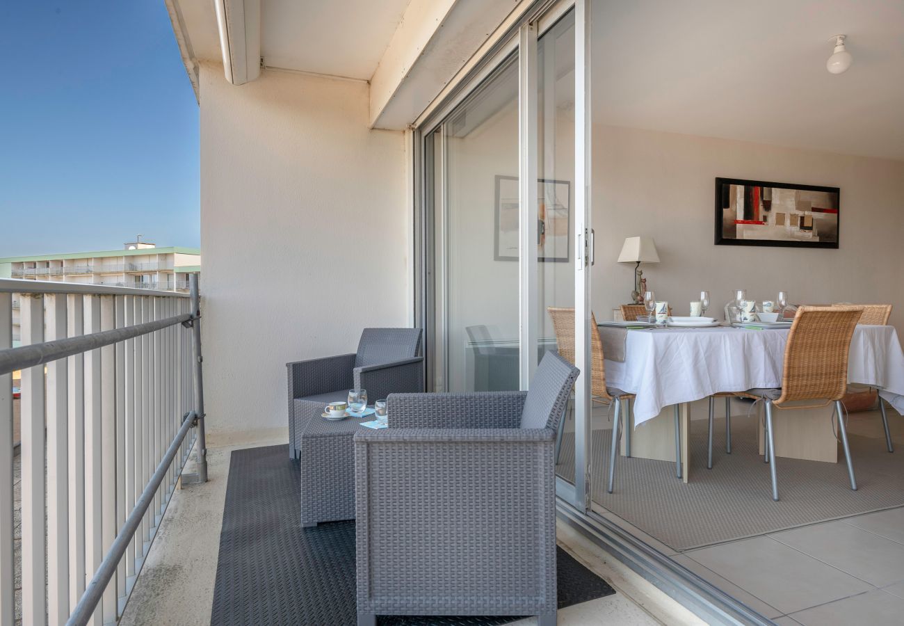 Apartment in Saint-Brevin-les-Pins - Facing the sea, apartment for 4 in Saint Brévin