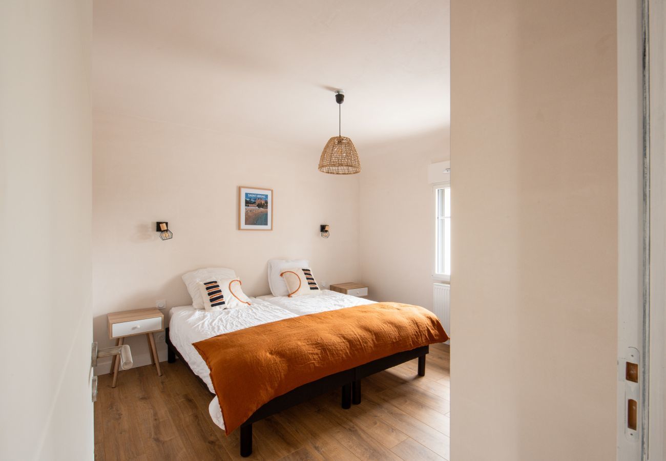 House in Dinard - House for 8 with all mod cons - close to beaches