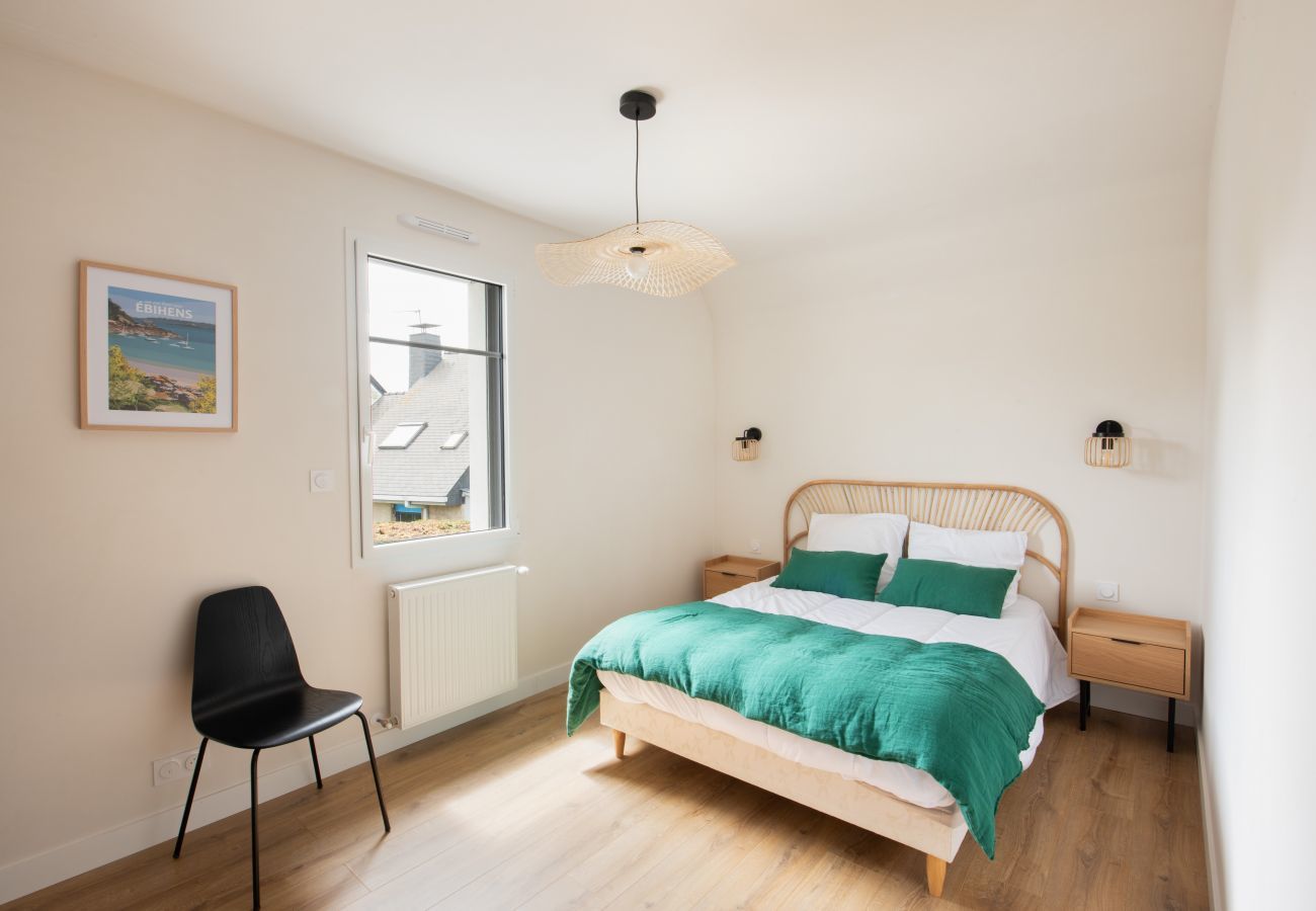 House in Dinard - House for 8 with all mod cons - close to beaches